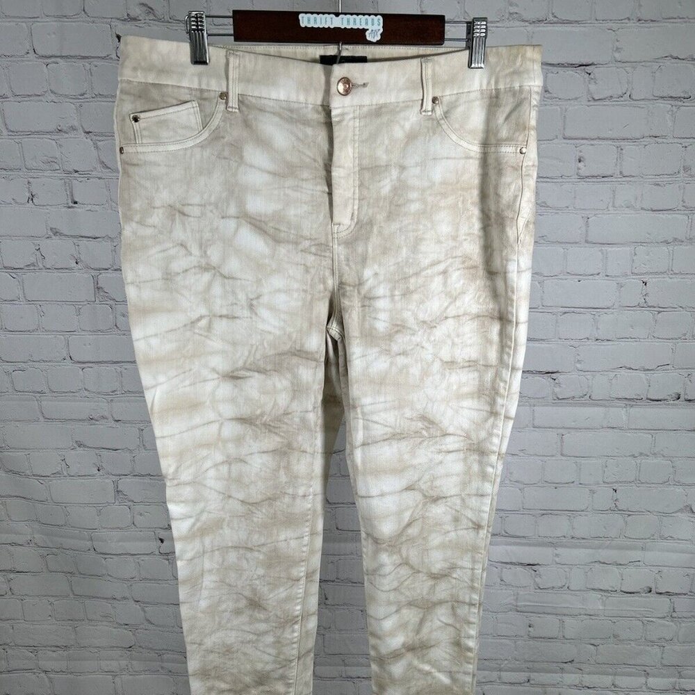 Chico's So Slimming White/Brown Tie Dye Tapered Leg Ankle Pants (35 x 30)